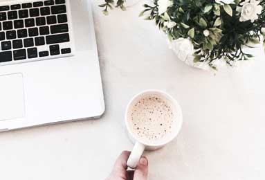 3000万引爆曼联等两队疯抢！全能铁卫花落谁家